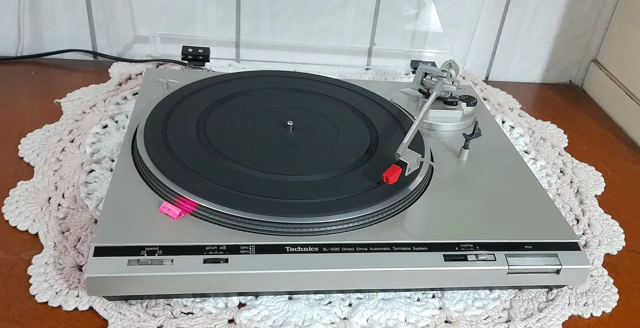 Toca discos TECHNICS model SL-D20 - Foto 4