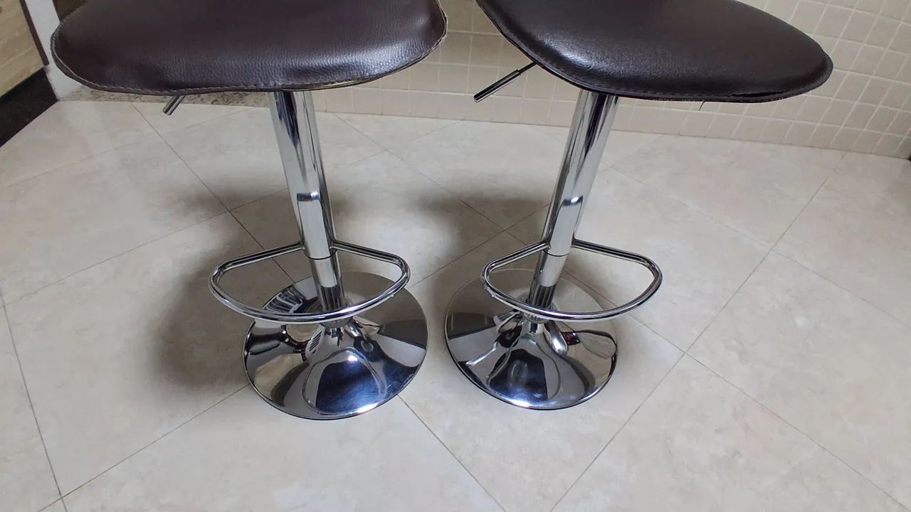 Banqueta Giratória 