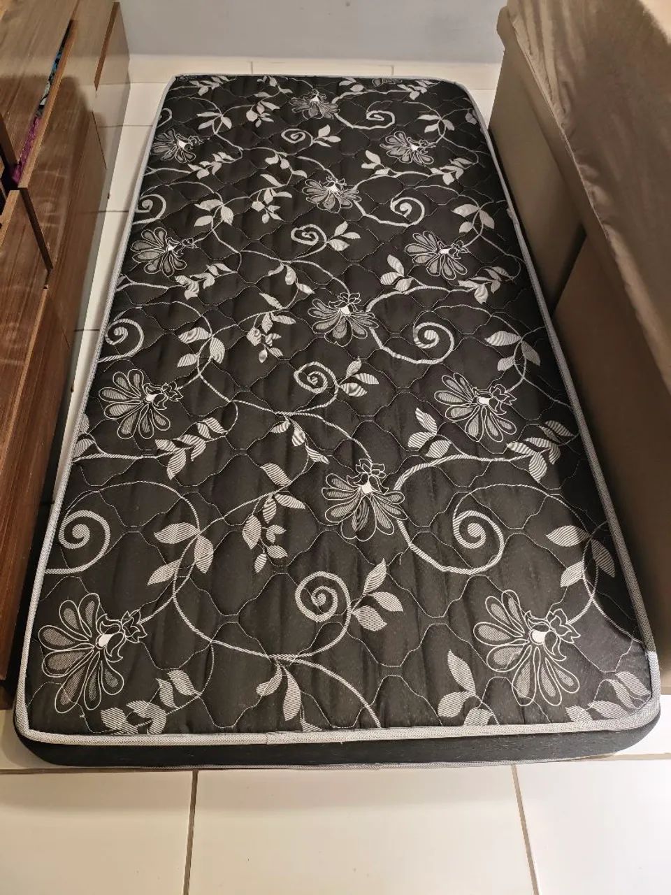 Cama de solteiro com auxiliar e colchão  - Foto 5