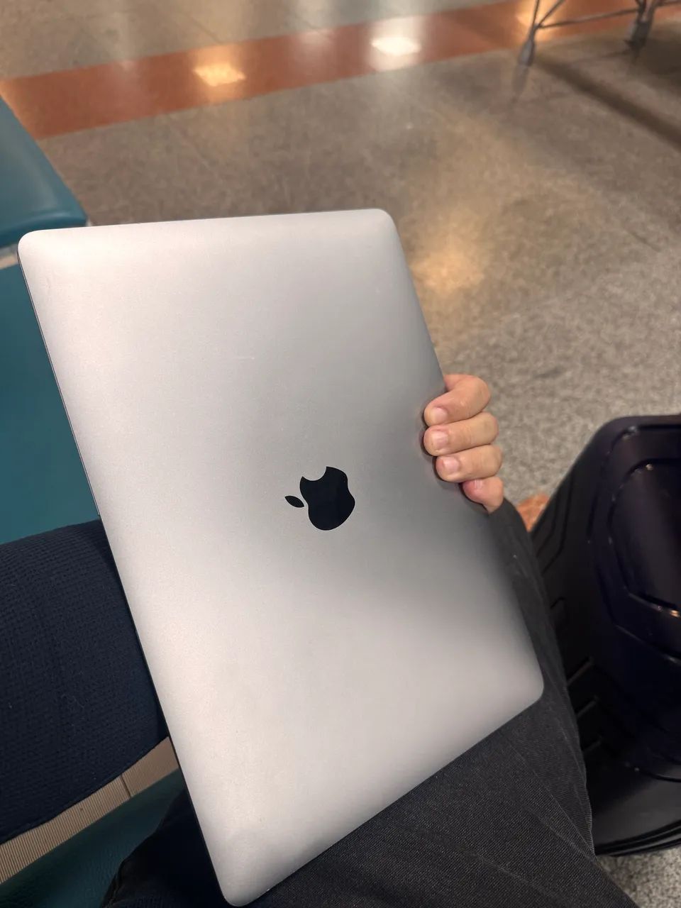 MacBook Air 2020 Core i7 512gb 16gb - Foto 2