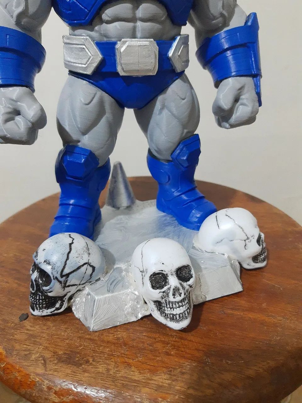 Boneco Figura Darkside liga da justiça 25 cm - Foto 3
