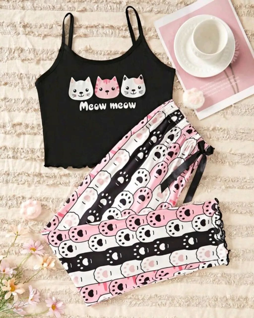Pijama Gatinho com camiseta e calça
