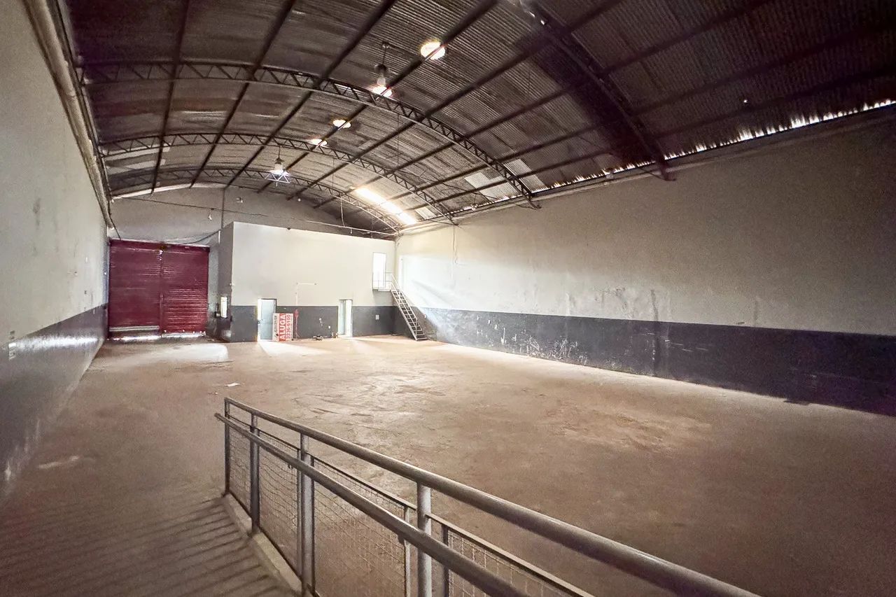 Galpão 840m²  Setor Cândida de Morais/Goiânia | Pé direito duplo - Foto 5