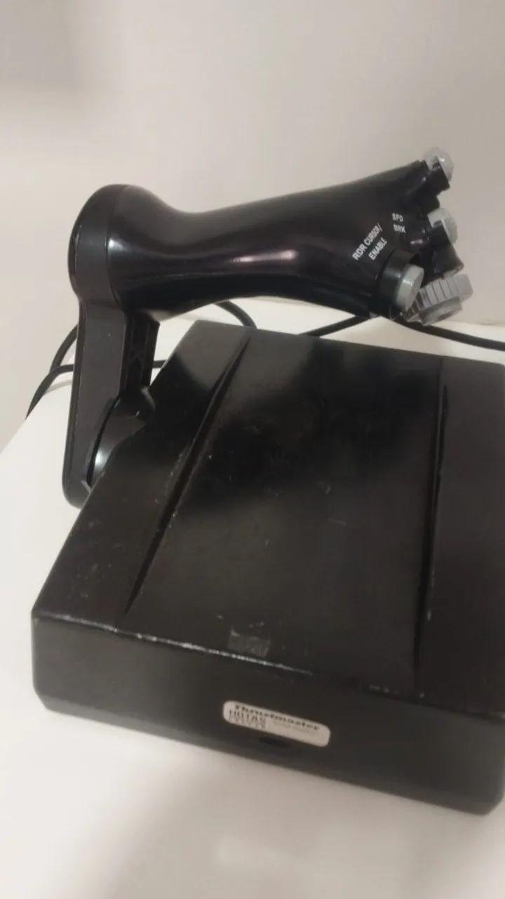 Thrustmaster HOTAS Cougar - Joystick + Throttle F-16 - Raro - Foto 2