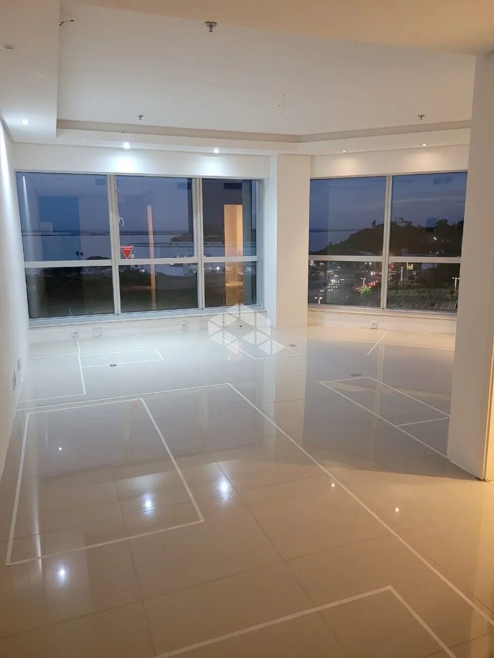Excelente sala comercial no Edifício Cristal Tower - Foto 2