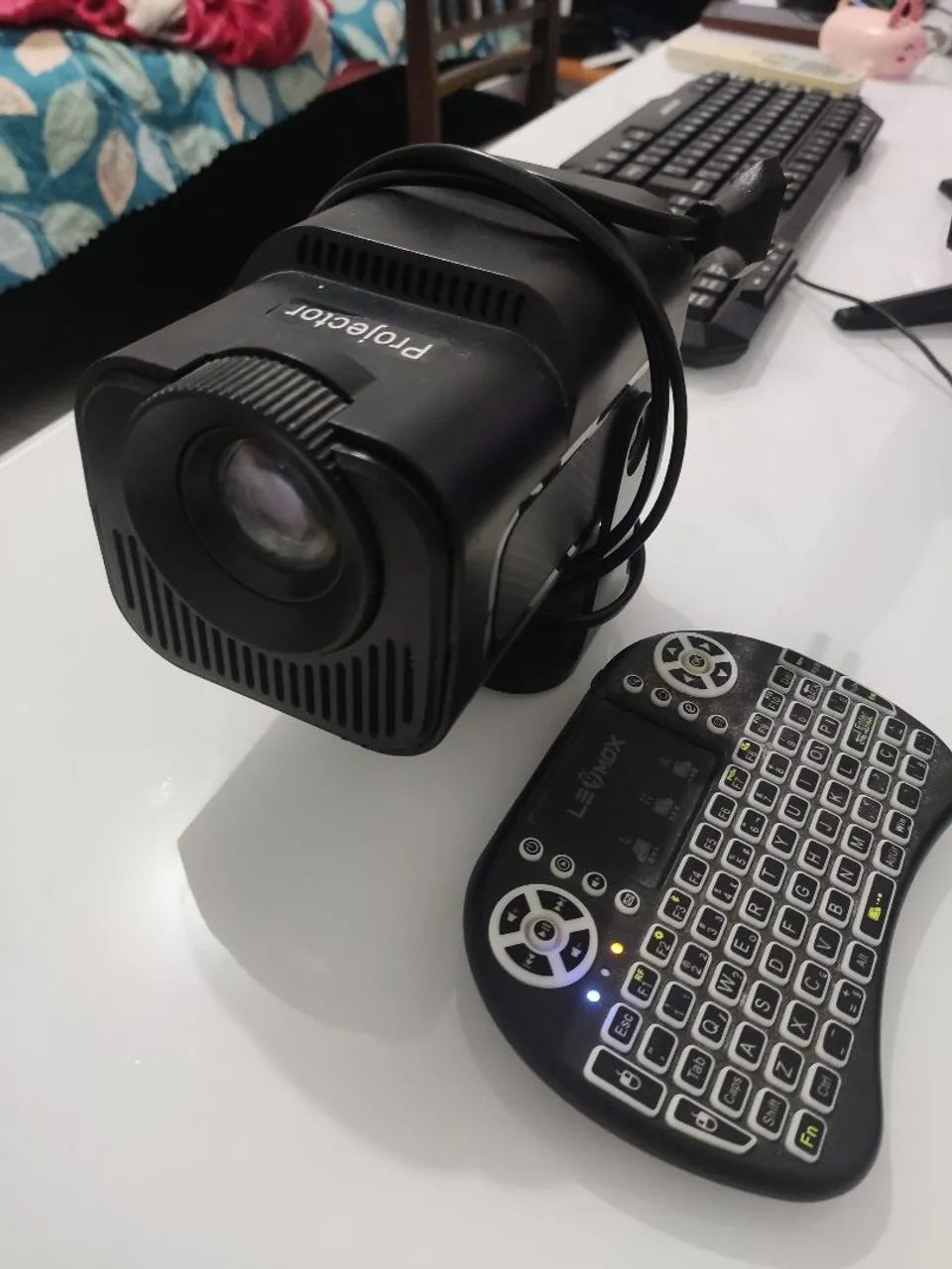 Projetor Simples mais funciona 