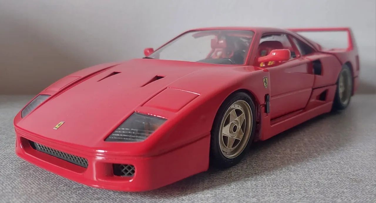 Miniatura 1:18 Ferrari F40 - Foto 2