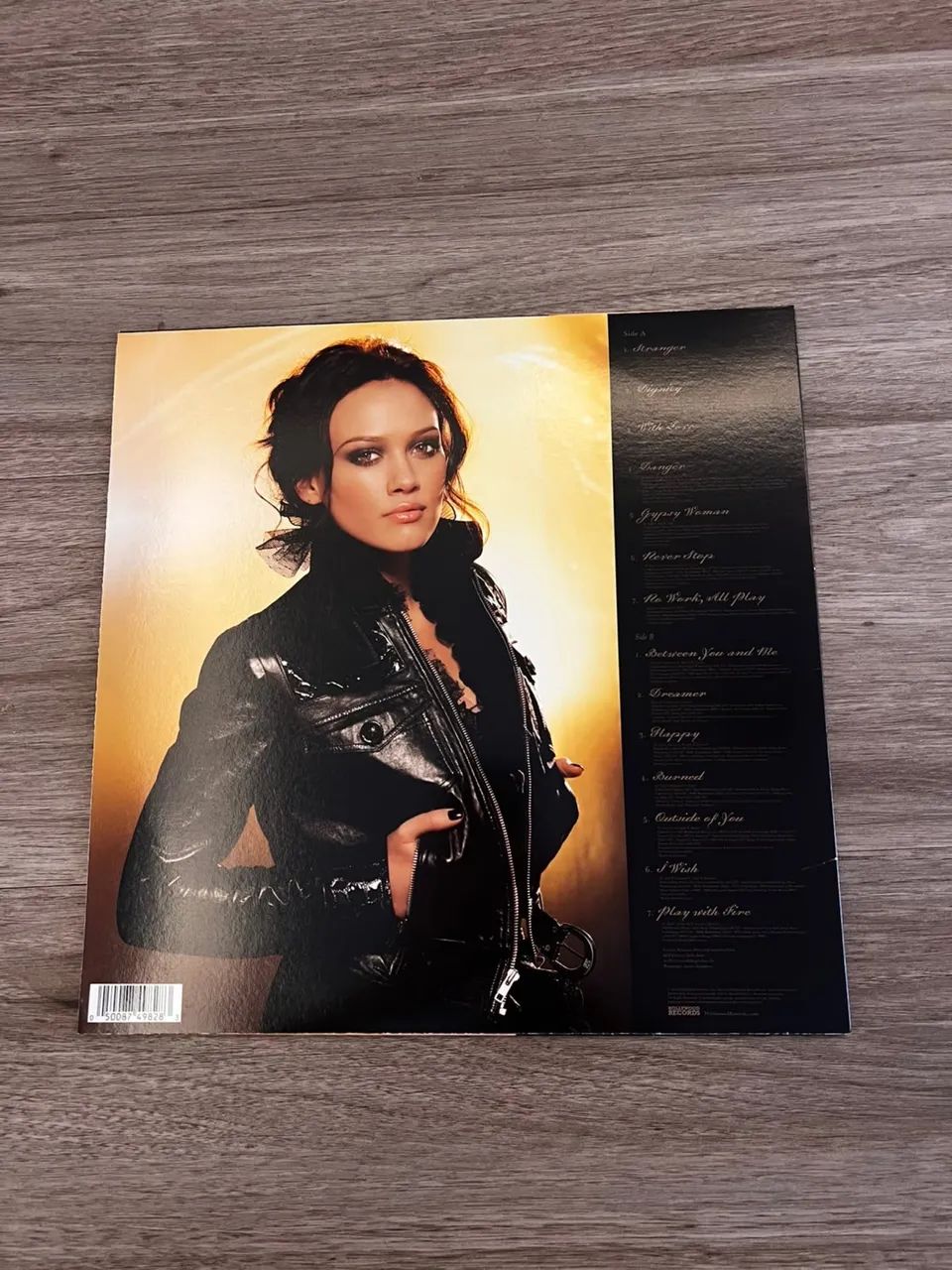 Hilary Duff - Dignity vinil merlot limitado - Foto 2