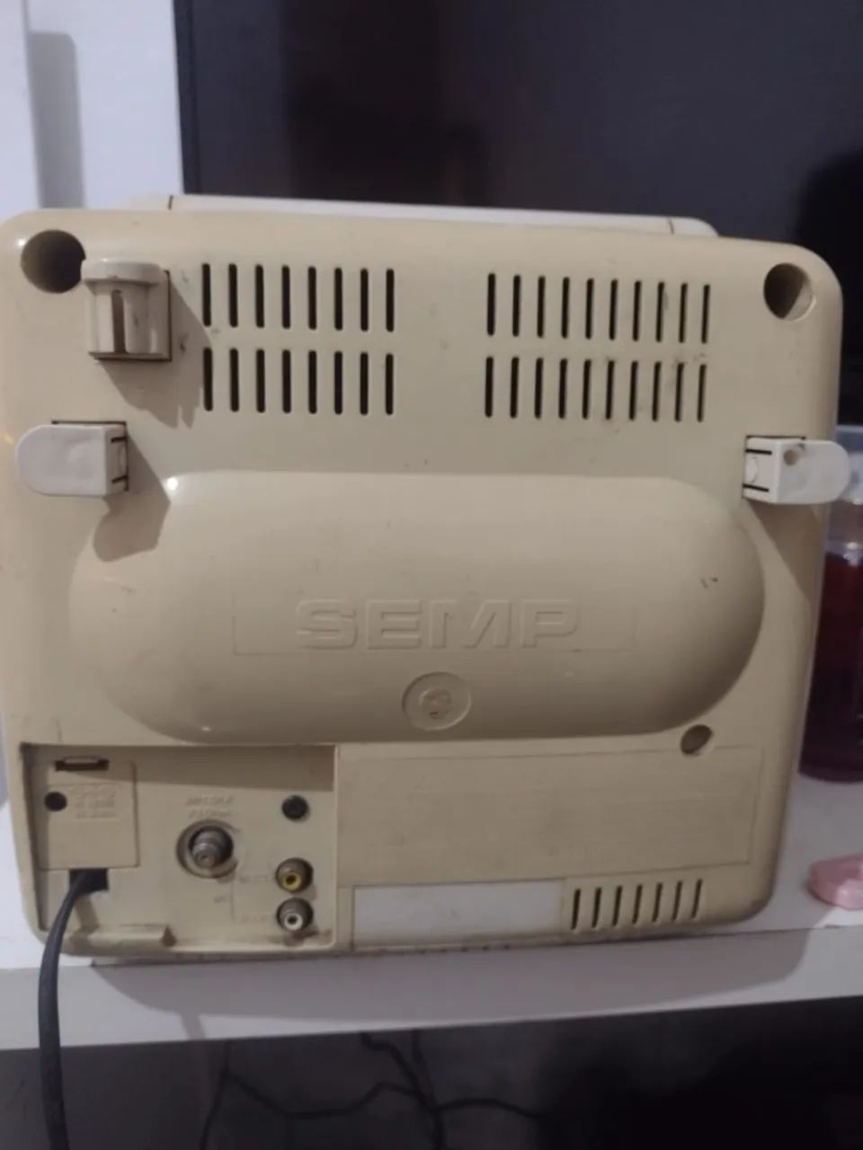 Tv Semp 1022 Modelo Av - Defeito Vertical - Foto 2