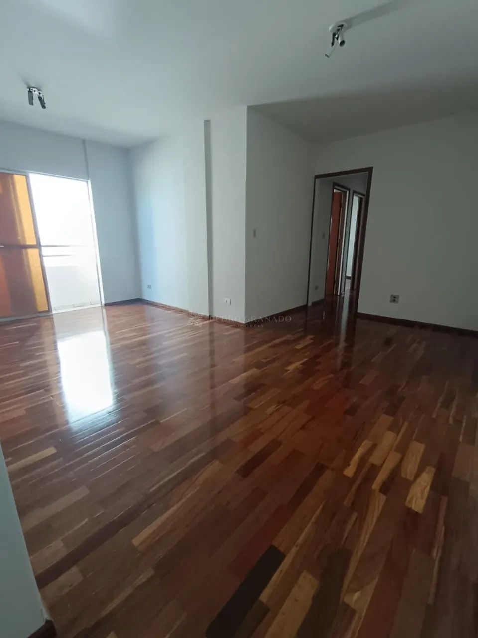 ótimo Apartamento