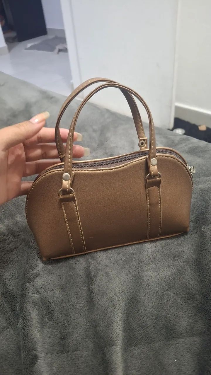 Bolsa de mão estilo baú, caramelo 