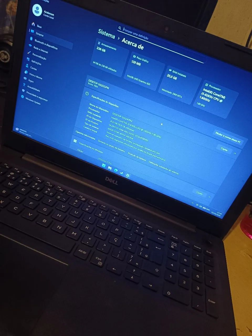 VENDE-SE NETBOOK I5 8G 20GB RAM 