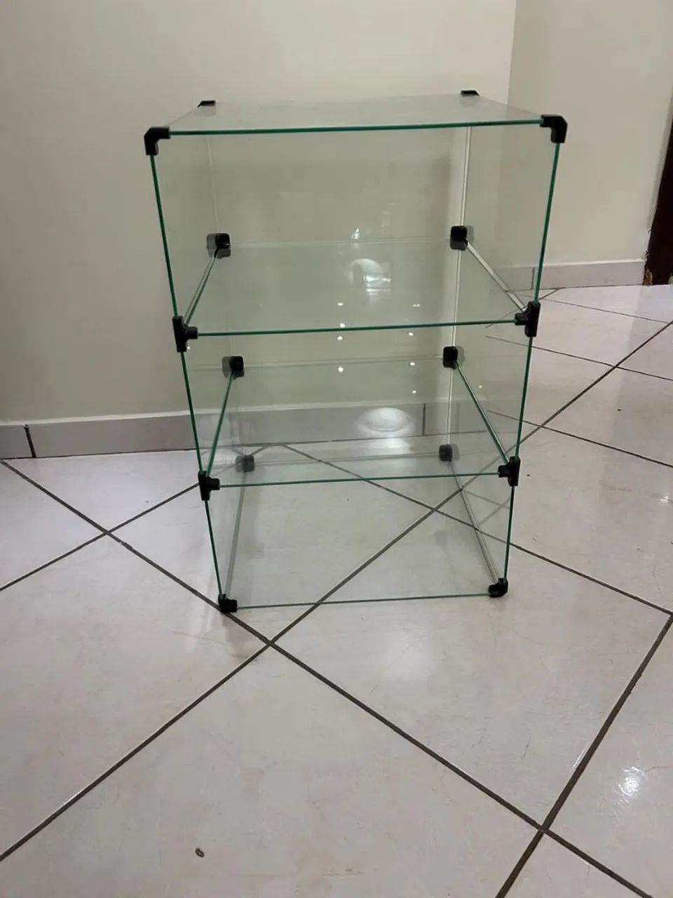 Vendo espositores de vidros para bolos