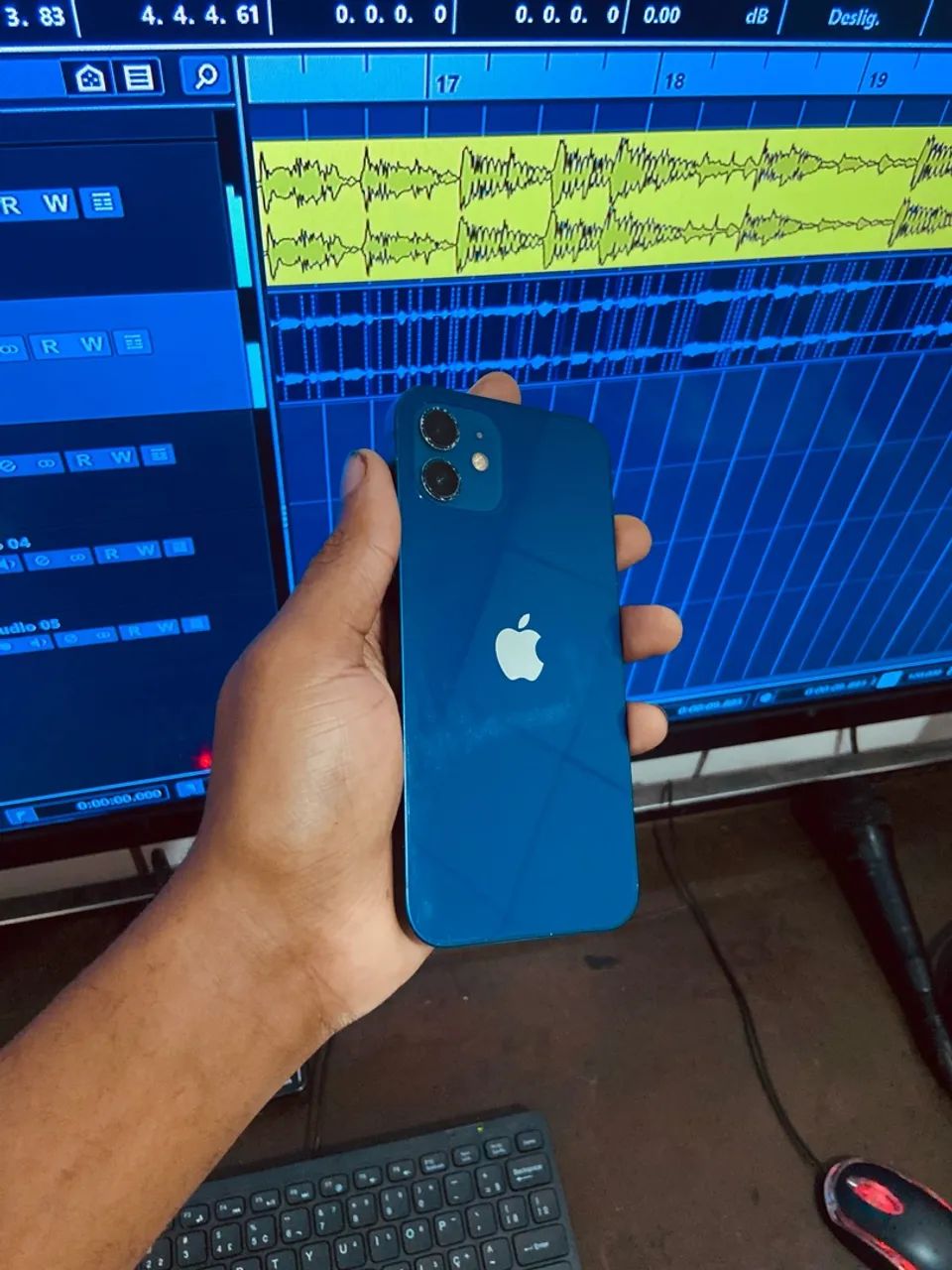 IPHONE 12