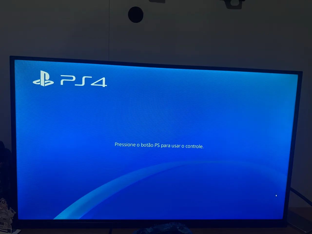 PS4 Pro 1TB 2 controles - Foto 2