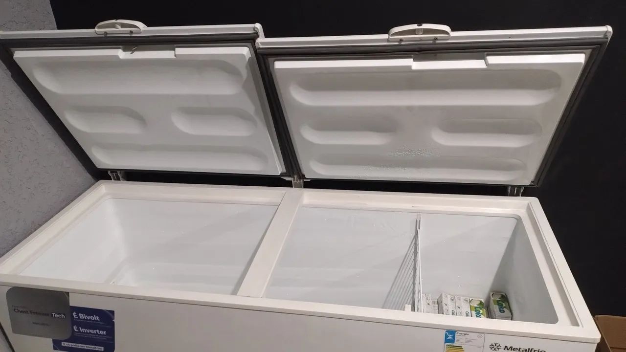Freezer MetalFrio 543 Litros Bivolt Dupla ação inverter branco duas portas - Foto 2