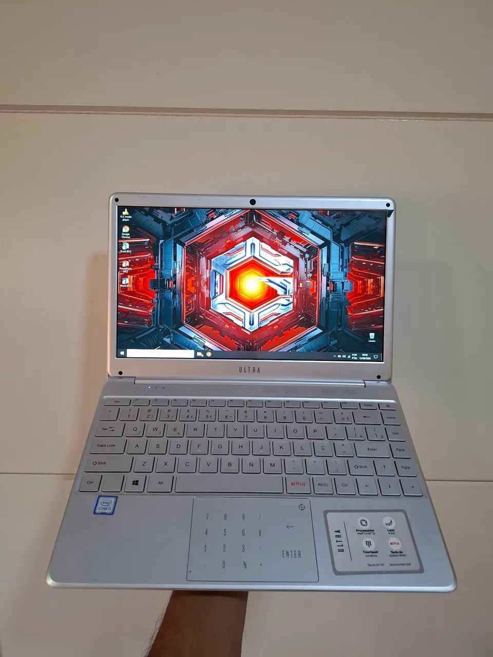 Notebook Ultra Core i3 com carregador e Caixa  - Foto 4