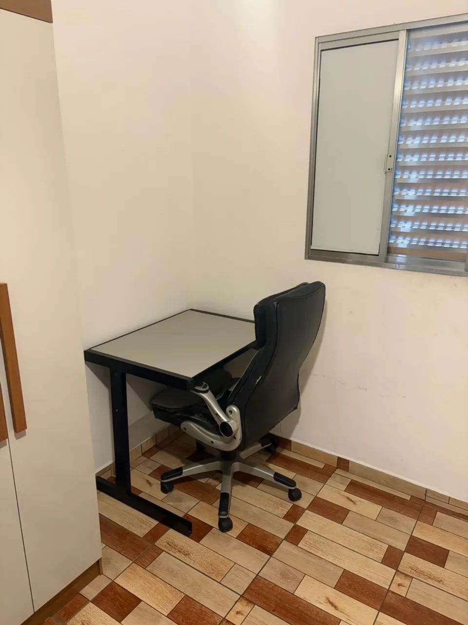 Mesa e cadeira para estudos