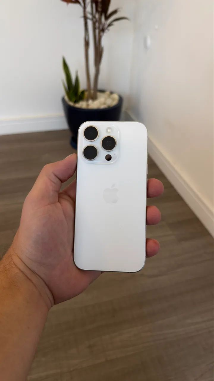 iPhone 16 pro 128gb branco titanium  - Foto 4