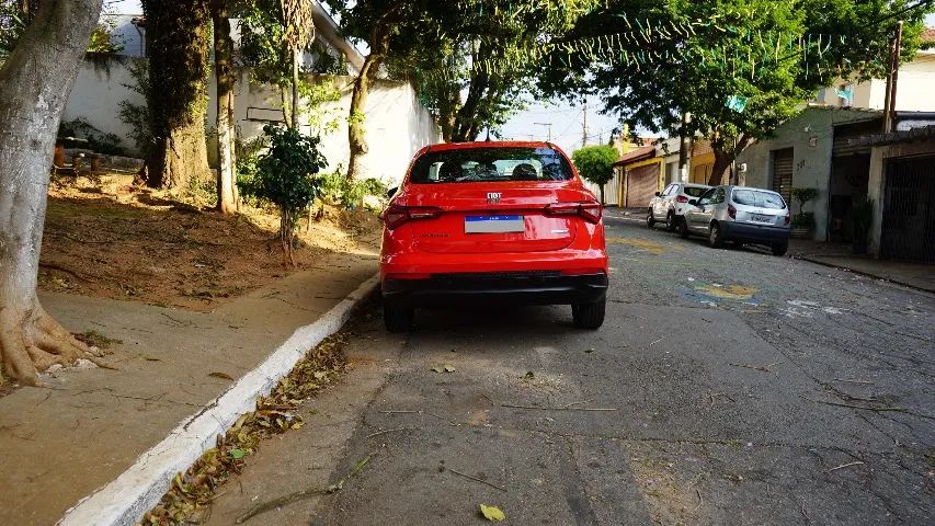 Fiat Cronos Precision 1.3 16V Flex Aut. 2023 - Foto 4