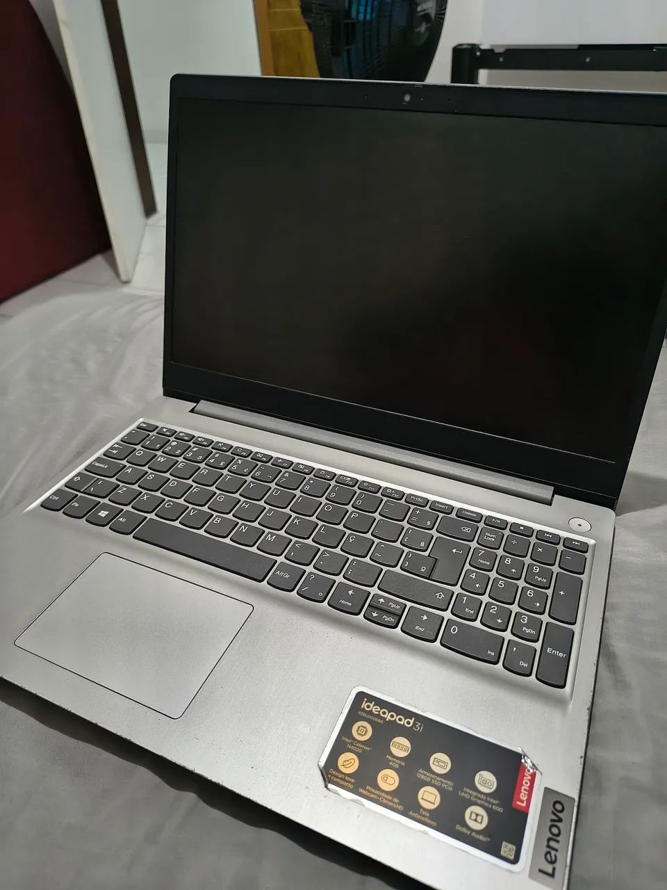 Notebook Lenovo- ideapad 3i7- celeron