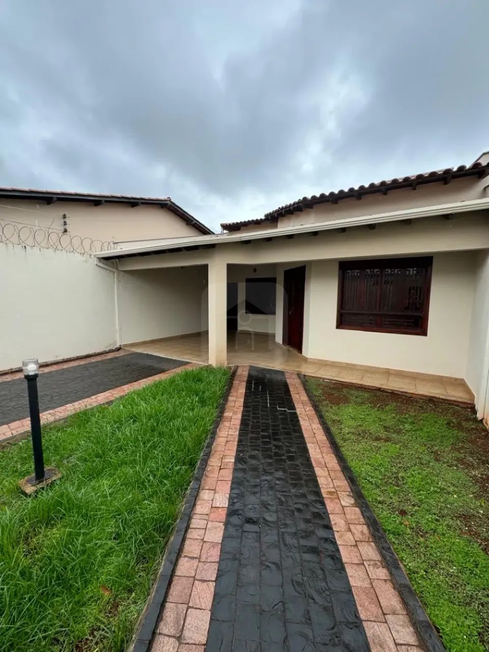 Casa para venda No Centro De Araguari - Foto 2