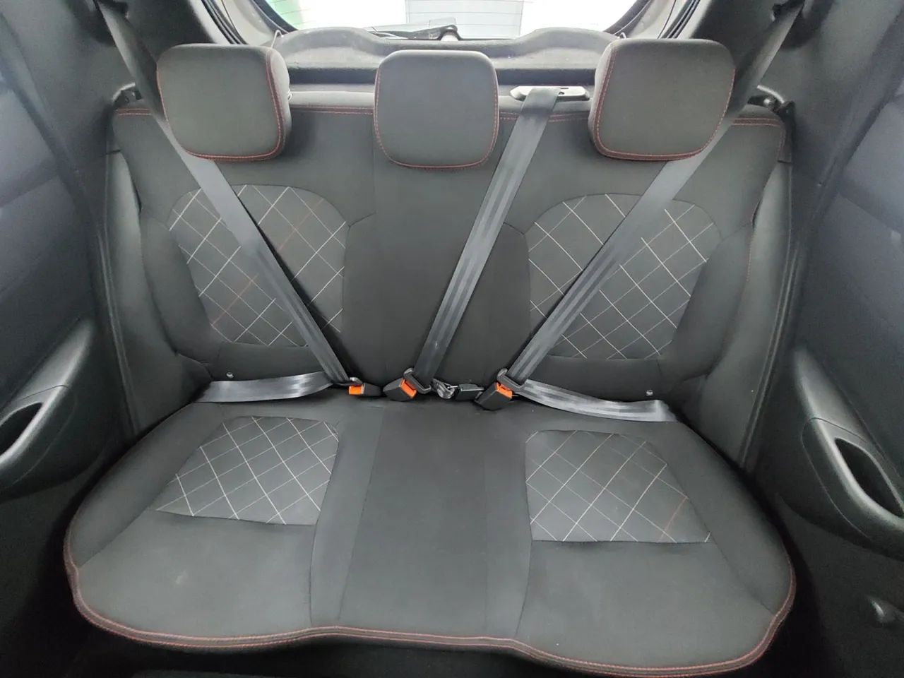 Renault Kwid 1.0 Zen, foto 18 de 18