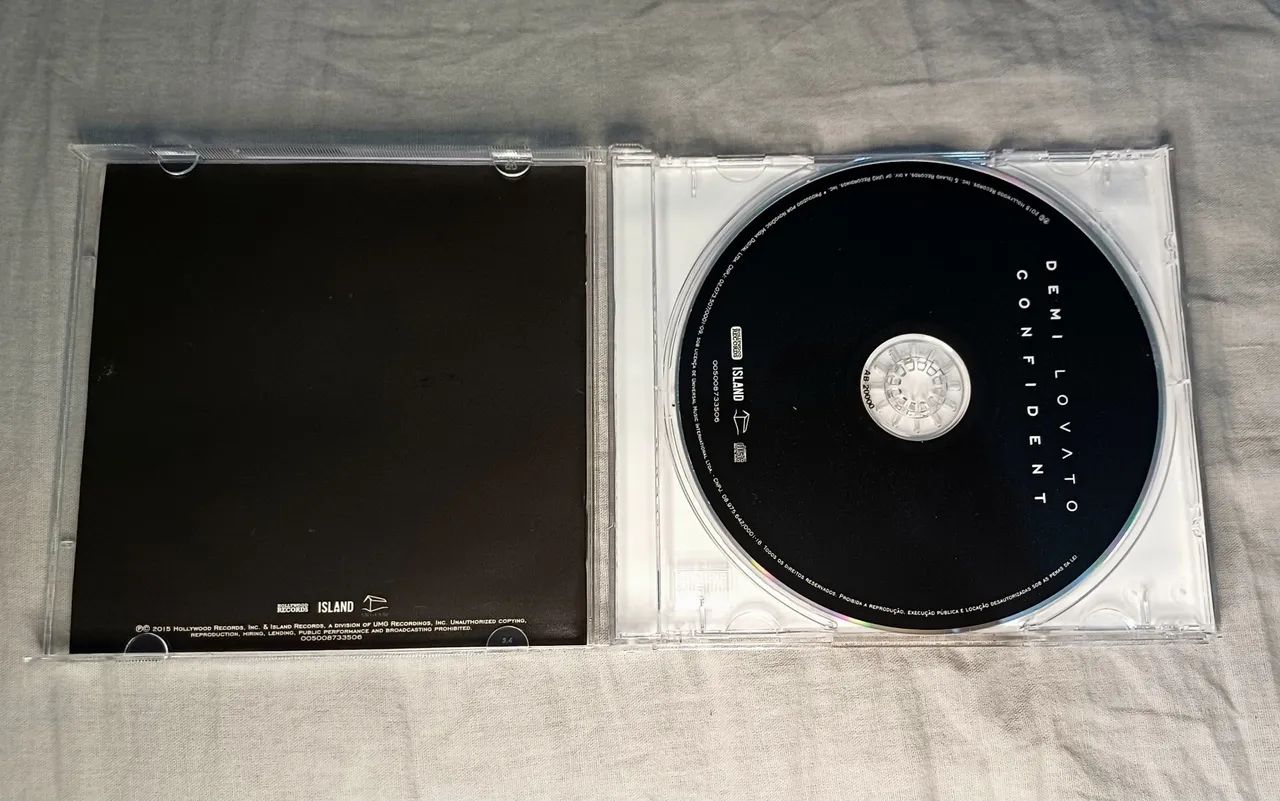 CD Demi Lovato - Confident Deluxe Edition - Foto 3