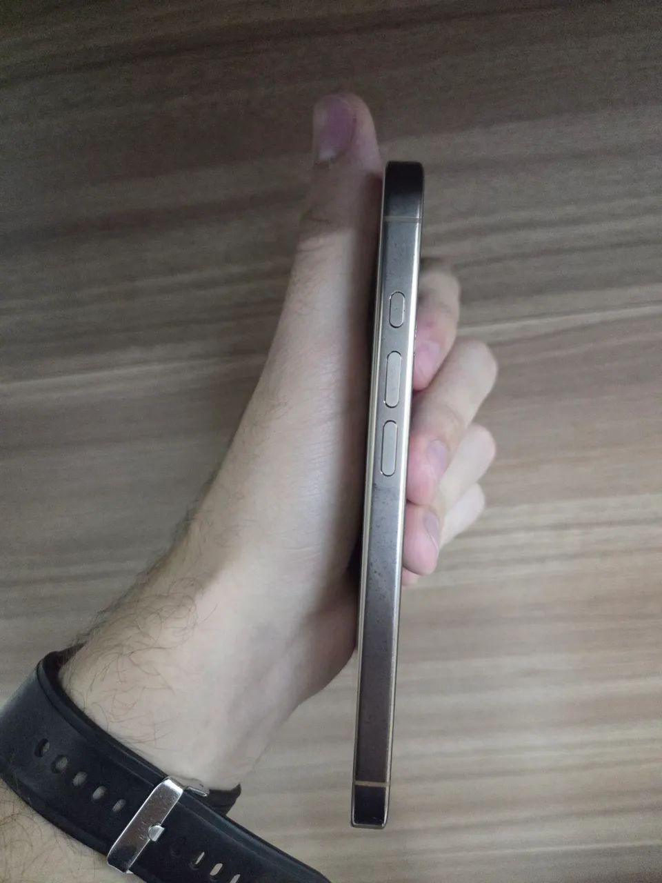 Iphone 16 pro  - Foto 2