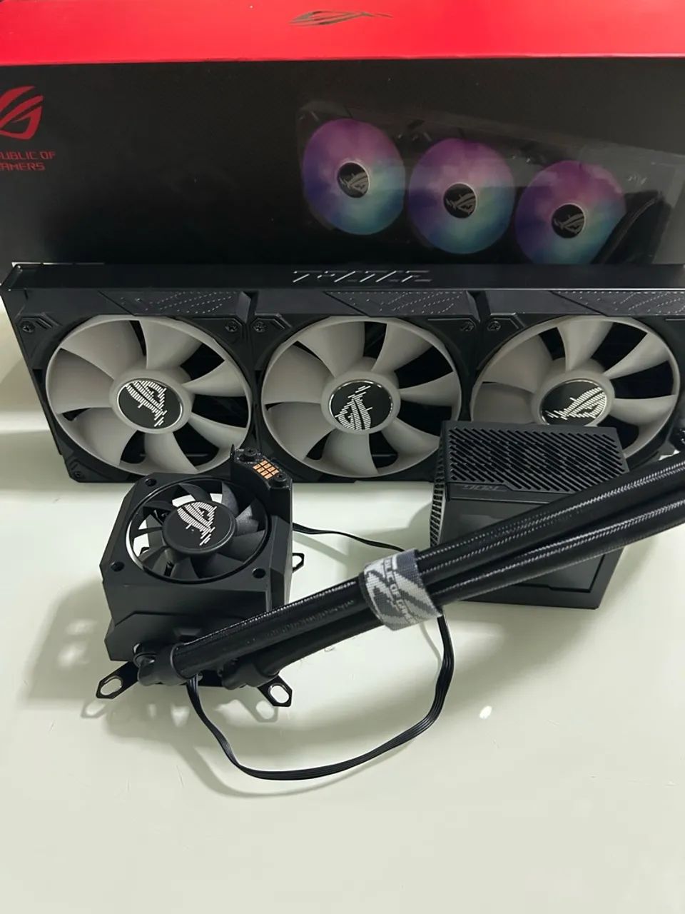 Water cooler asus rog ryujin III 360 argb - Foto 4