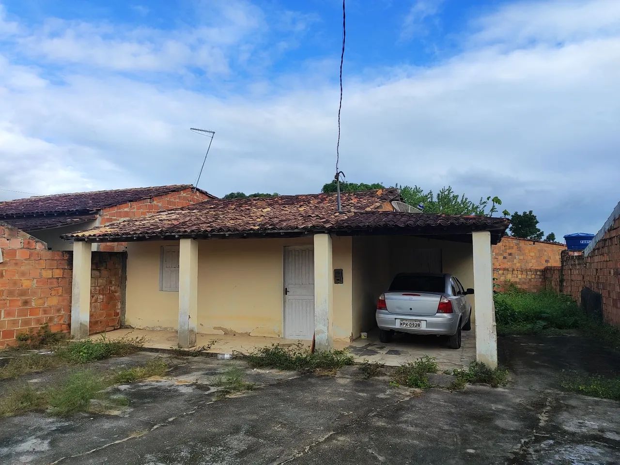 VENDO CASA NO TOMBO 