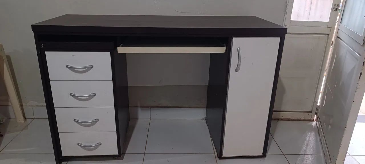 Mesa de escritório. 