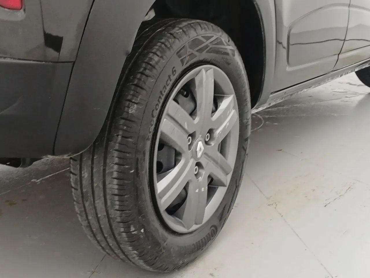 Renault Kwid 1.0 Zen, foto 14 de 18