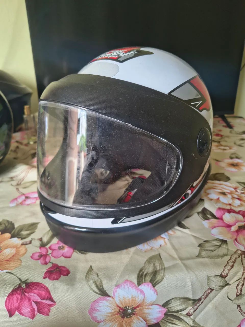 CAPACETE