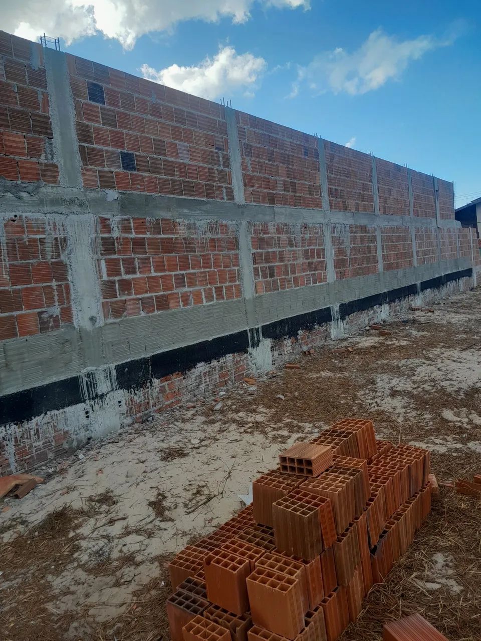 Pedreiro disponível 