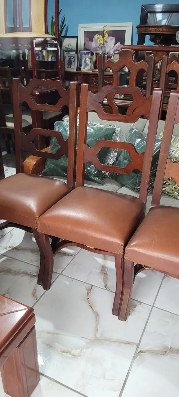 Cadeiras de madeira 210,00 UNIDADE  - Foto 5