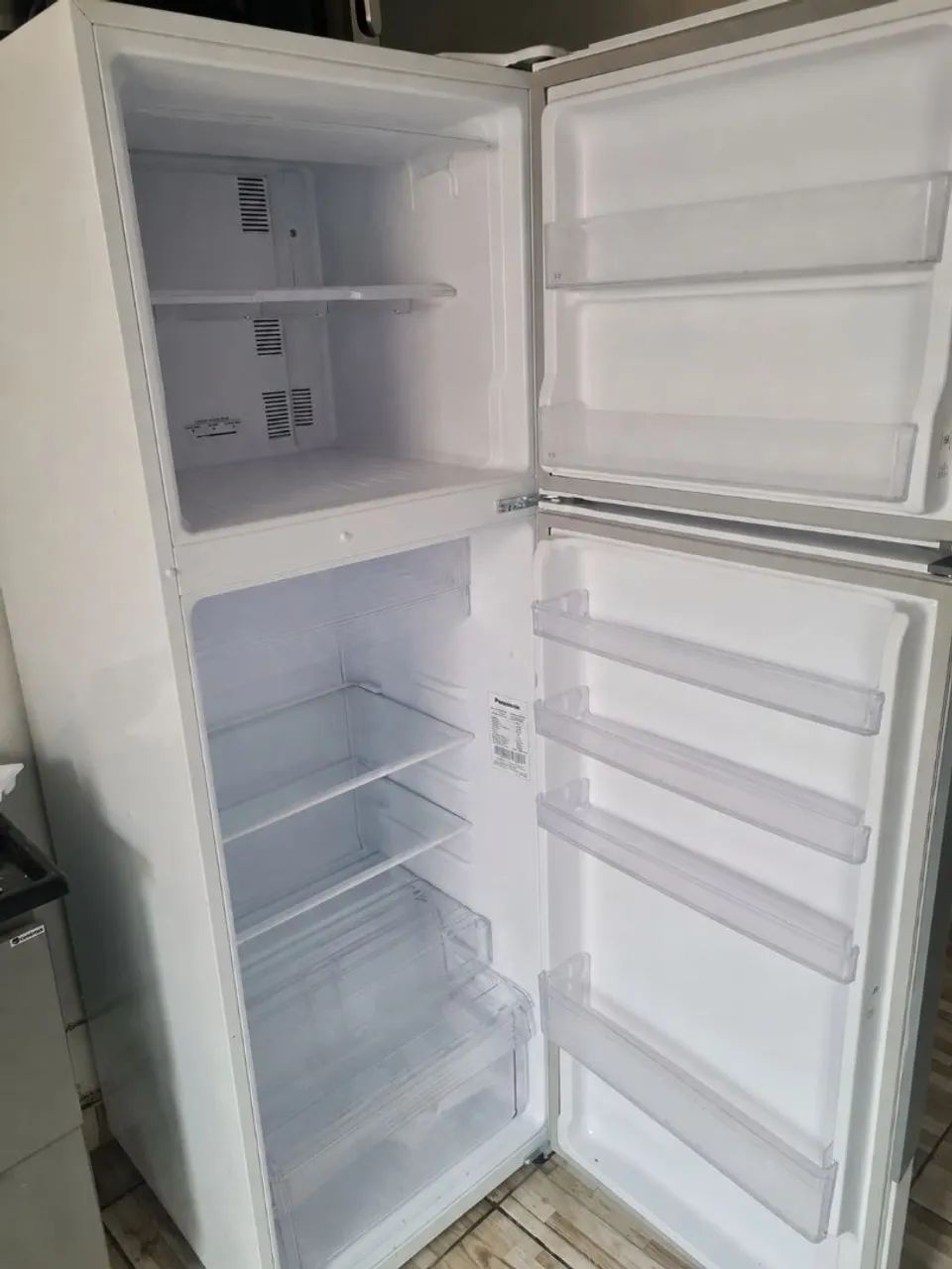 Geladeira Panasonic 