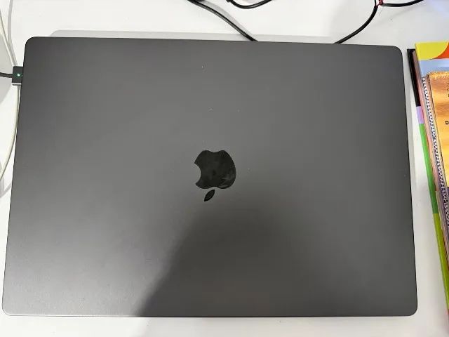 MacBook Pro 16" M4 Pro ? 48GB RAM ? 1TB SSD - Foto 2