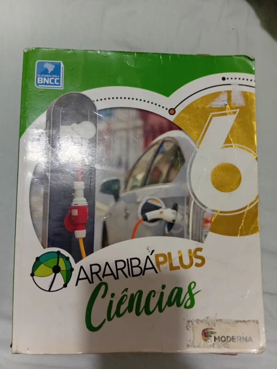 Livros e uniformes - Foto 2