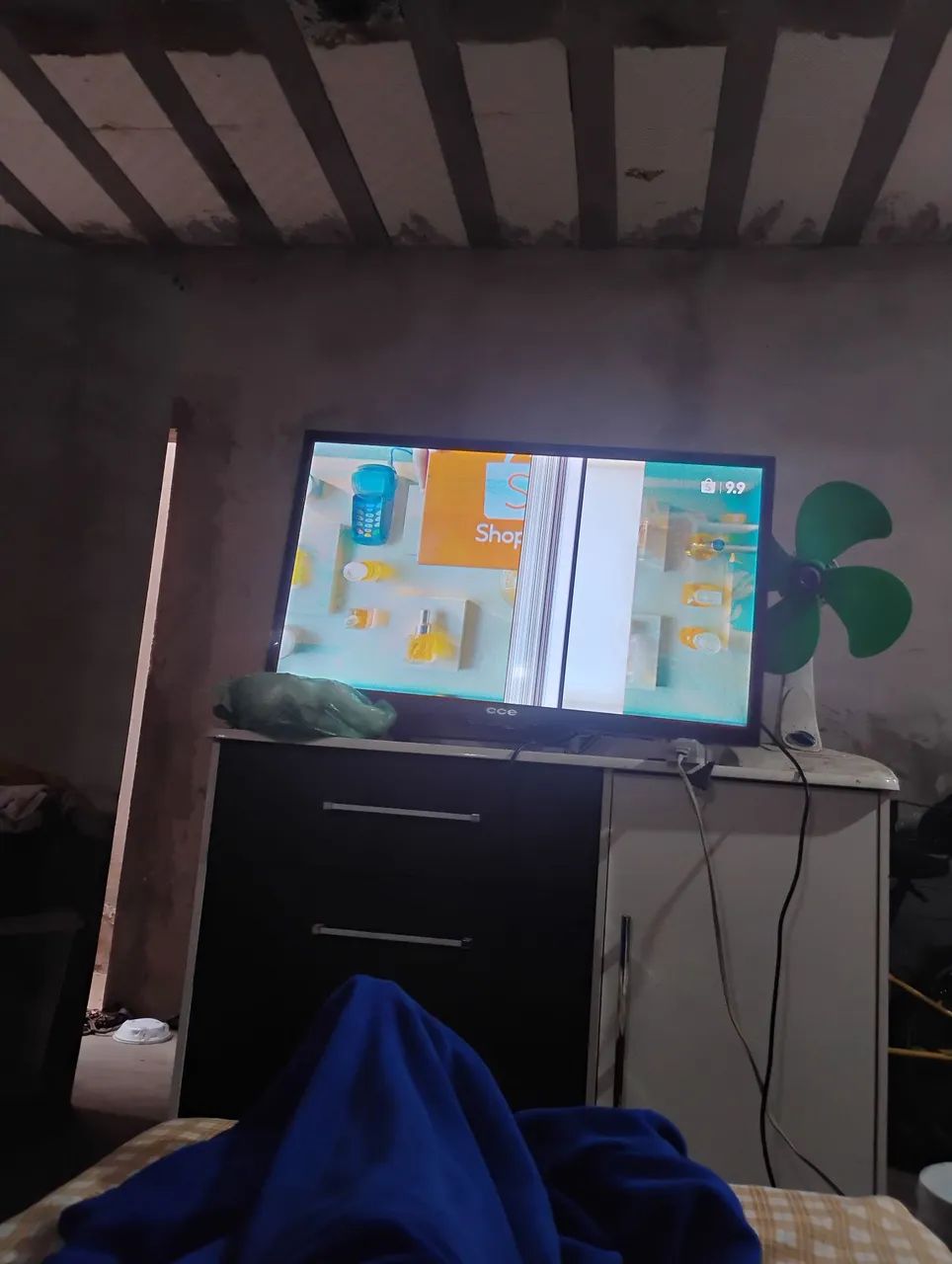 Vendo TV CCE no estado  150 reais não é Ismart  - Foto 3