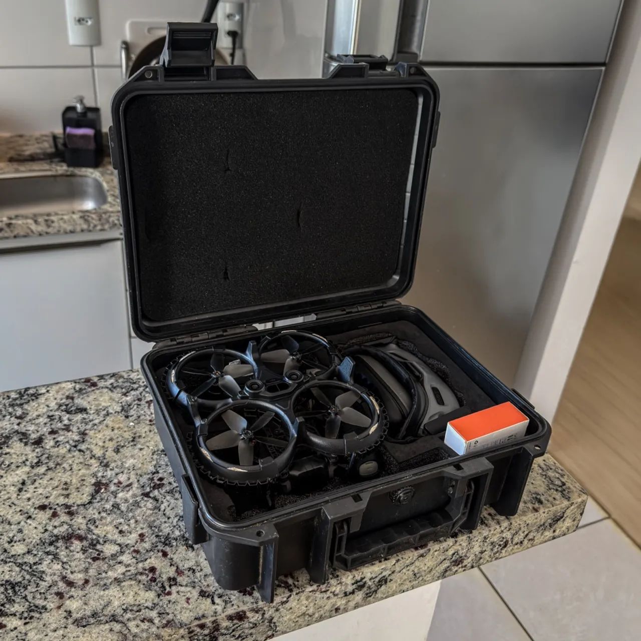 Drone DJI Avata 1  - Foto 4