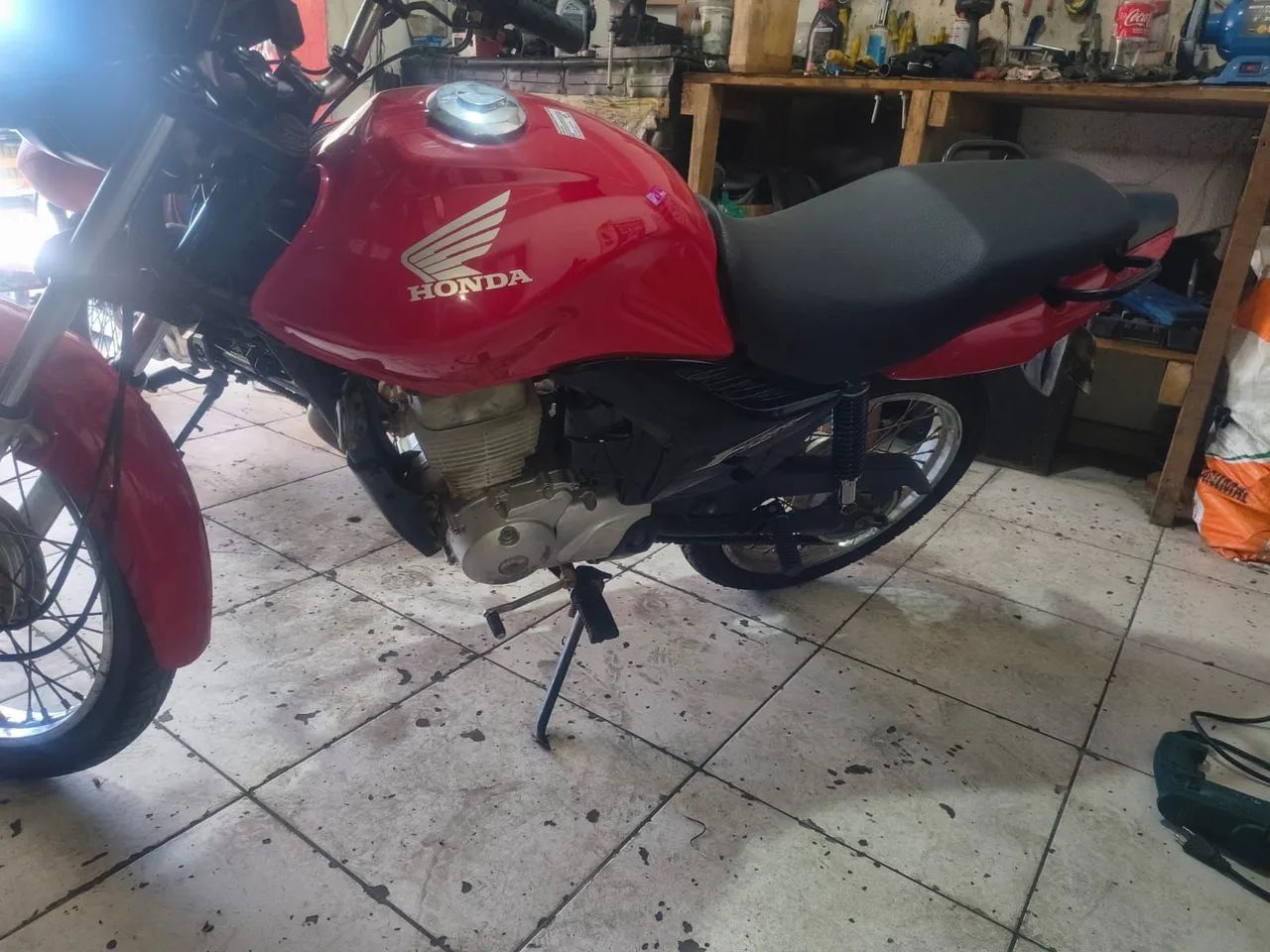 VENDO MOTO DOCUMENTOS EM DIA - Foto 3