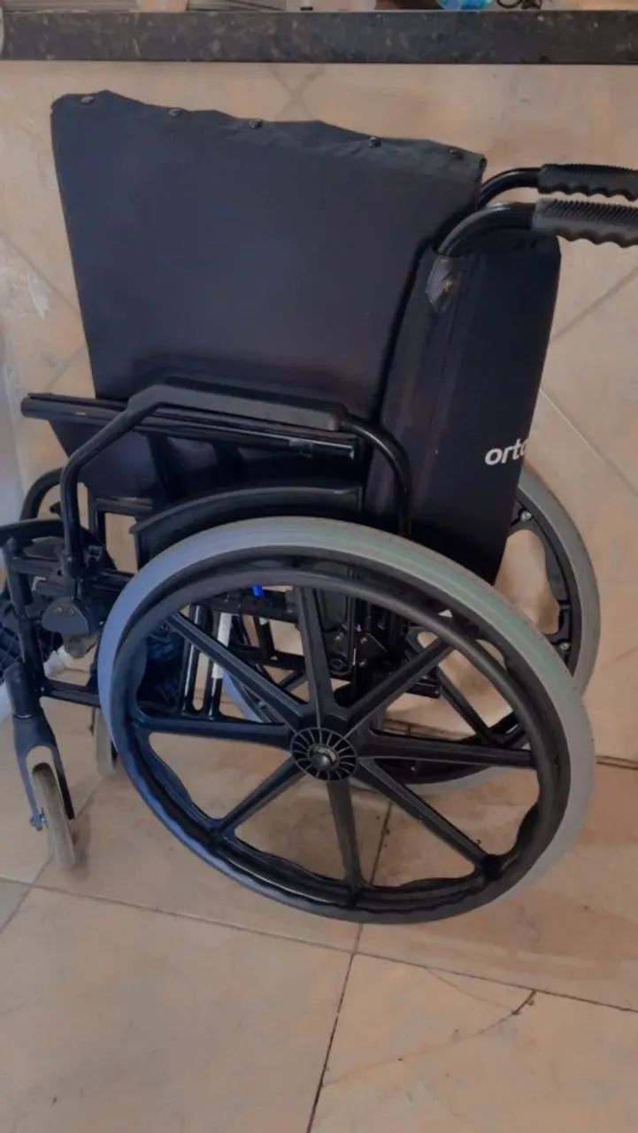 Cadeira de rodas  - Foto 4