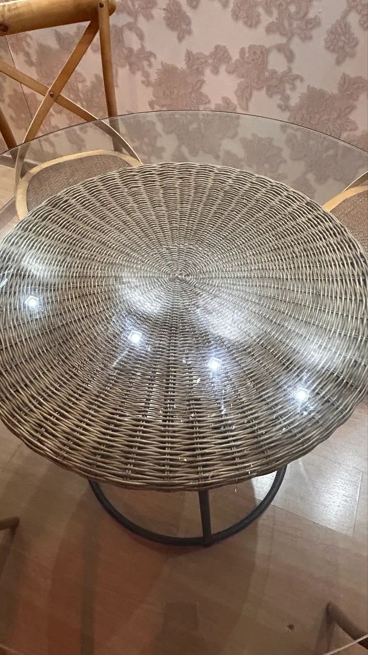 Mesa de Fibra Natural e Tampo de Vidro - Foto 3