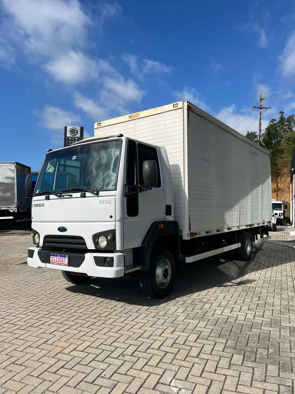 Ford Cargo 1119 2019 Baú - Foto 3