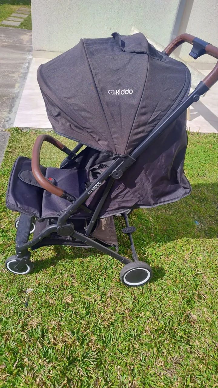 Carrinho + bebê conforto kiddo 