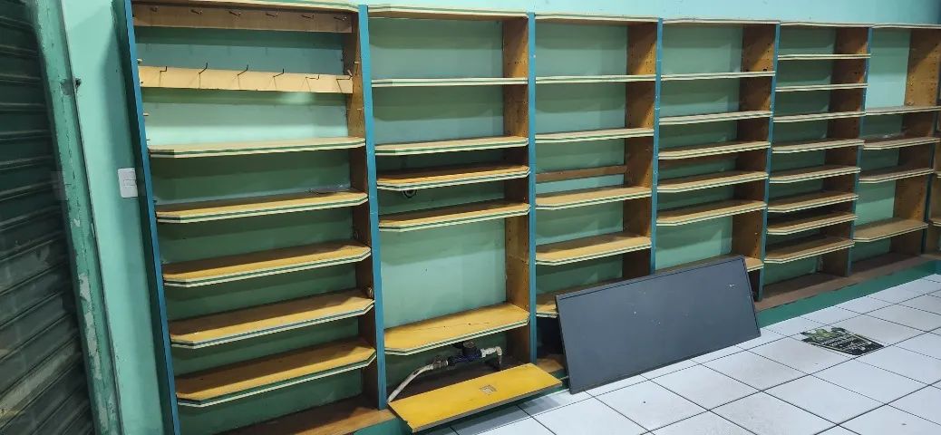Expositor de madeira - Foto 2