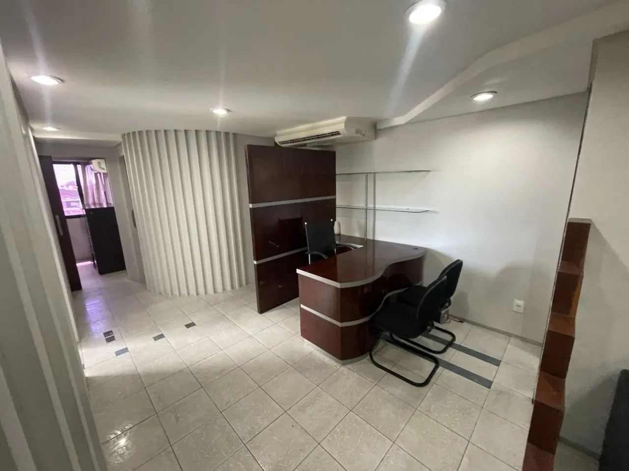 Sala Comercial no Centro ! Oportunidade Exclusiva para Investidores que Buscam Rentabilida - Foto 17