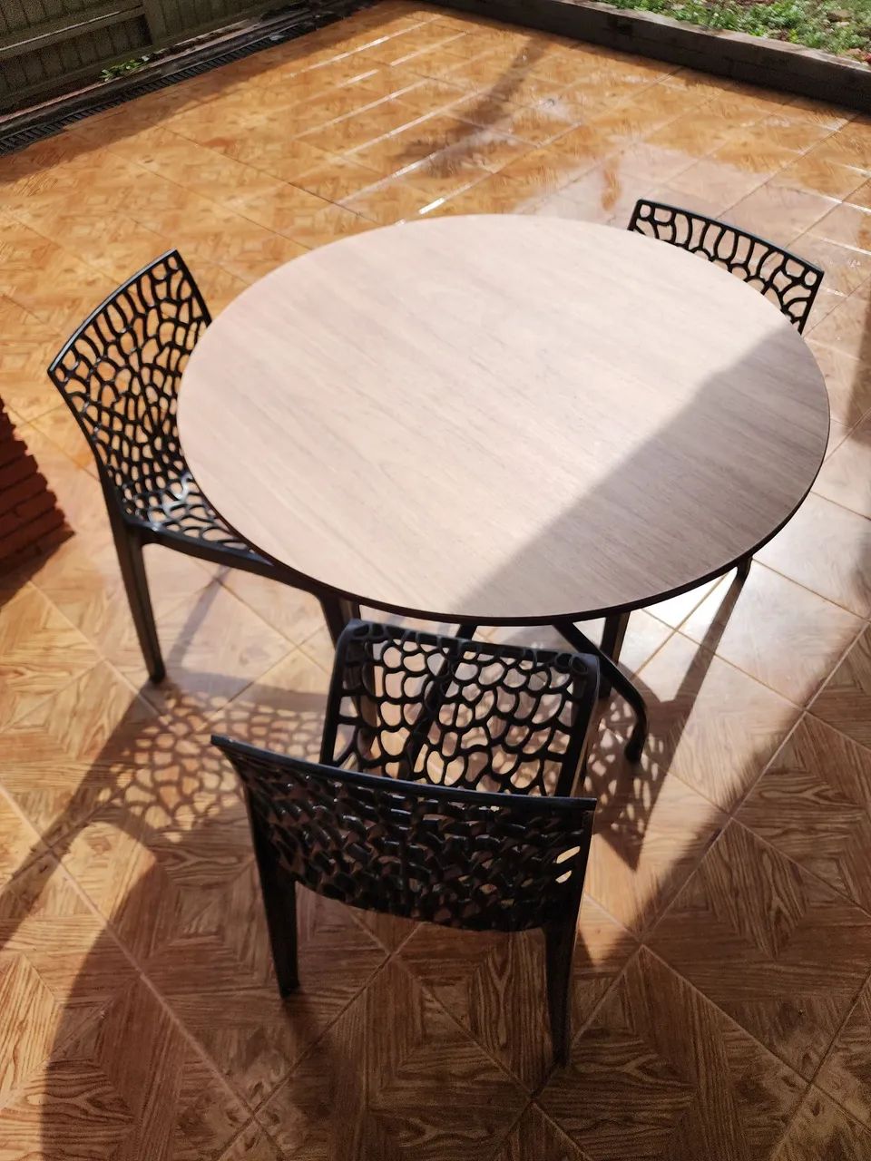 Mesa e cadeiras 