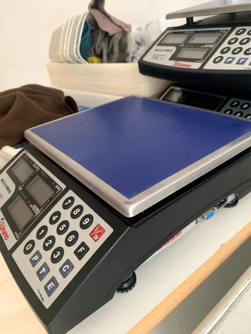 Lote de balanças comerciais digitais Urano - Foto 3